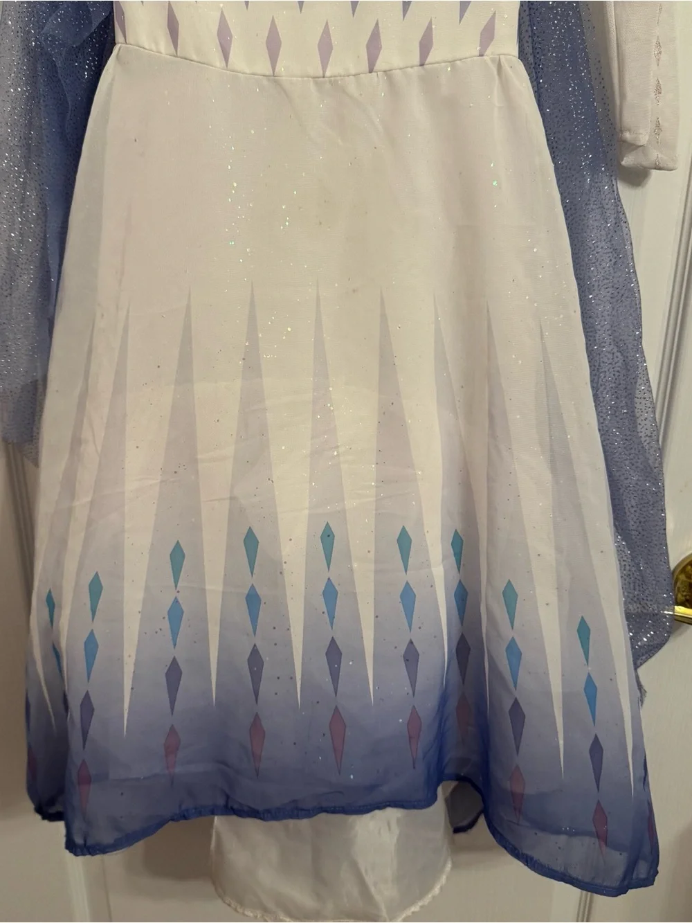 Disney Elsa Frozen 2 Princess Gown Girl’s Halloween Costume Dress Size Small
